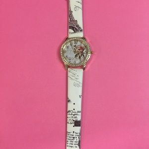 Fashion watch with rhinestones